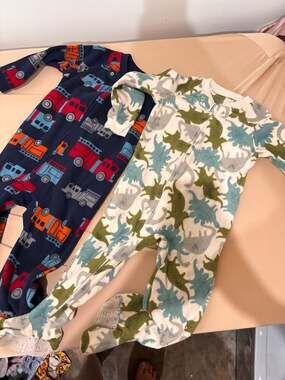 Child of Mine by Carter's Fleece Sleep and Play 2T Lot of 2 Pajamas